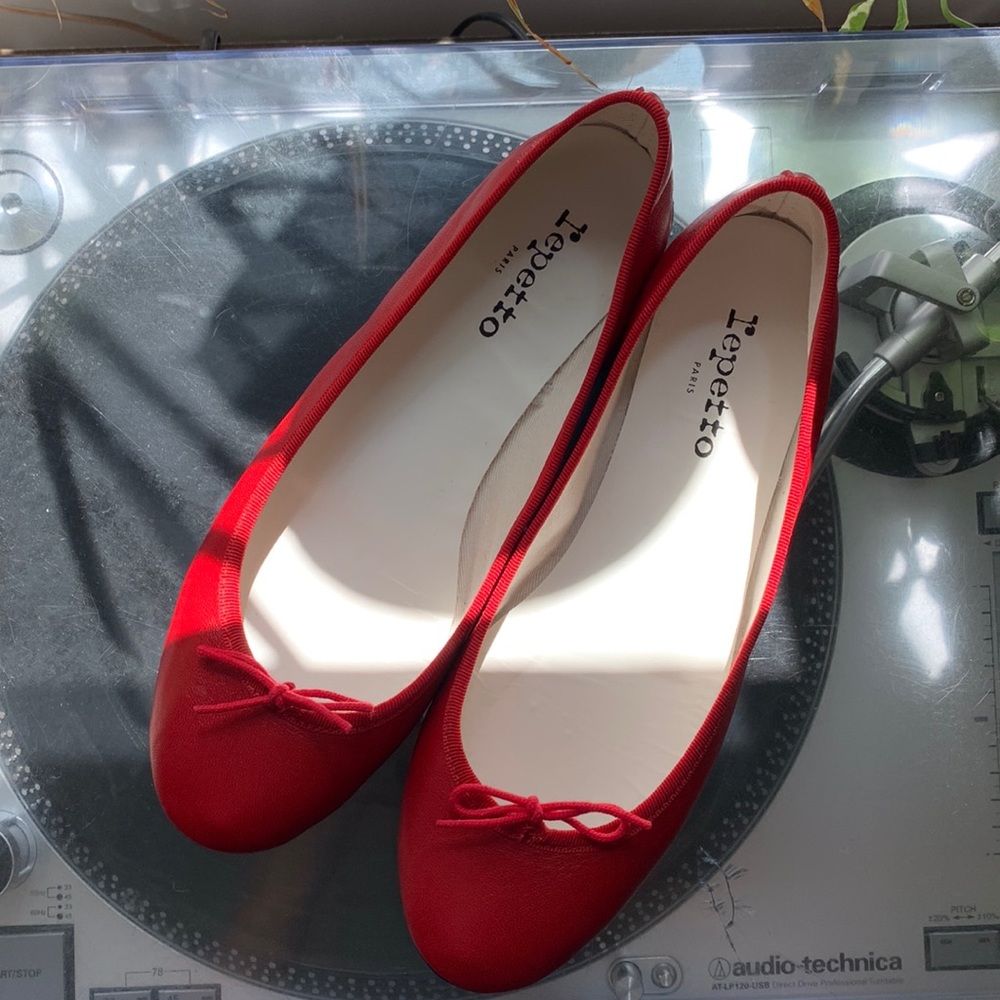 Repetto Red Cendrillon ballerina leather sole